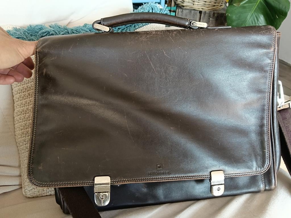 sacoches pc en cuir  le tanneur, Ophalen, Schoudertas