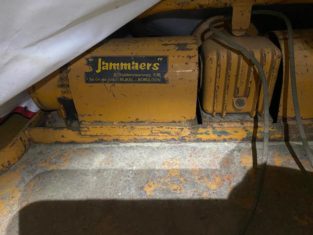 Cirkelmaaier jammaers, Zakelijke goederen, Ophalen