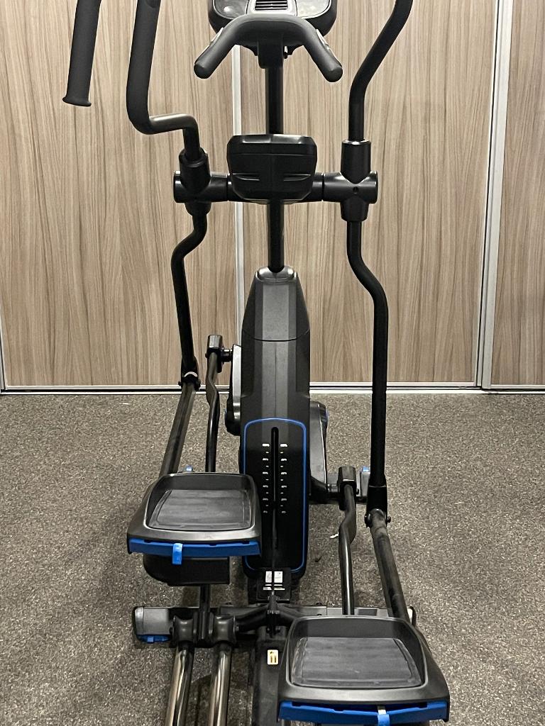Nautilus crosstrainer, Sport en Fitness, Fitnessapparatuur, Ophalen, Buik, Zo goed als nieuw, Crosstrainer