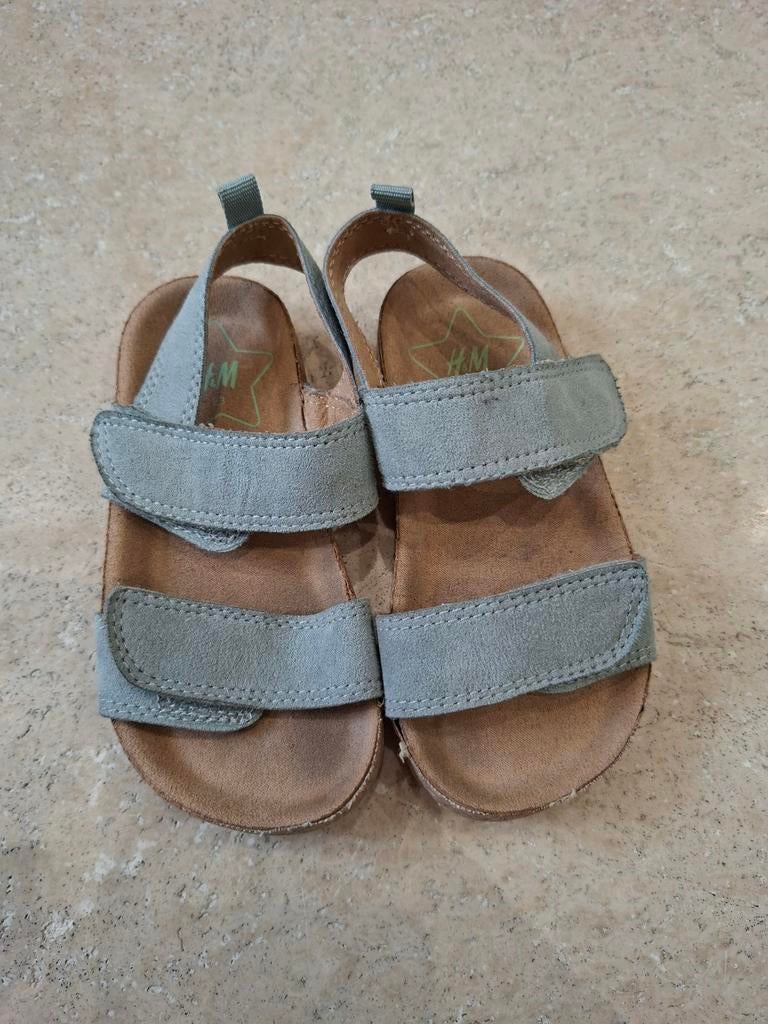 Sandales H&M gris Taille 23, Enfants & Bébés, Vêtements de bébé | Chaussures & Chaussettes, Enlèvement ou Envoi