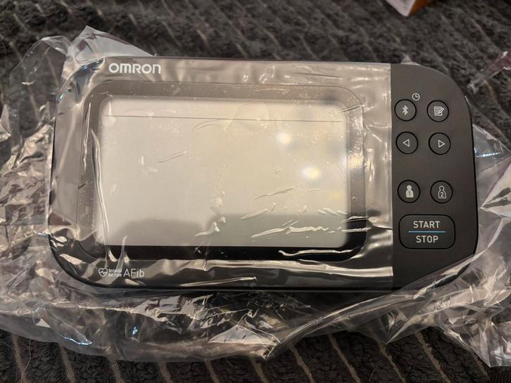 Tensiomètre connecté Omron M7 Intelli IT - NEUF, Articles professionnels, Articles professionnels Autre, Enlèvement ou Envoi