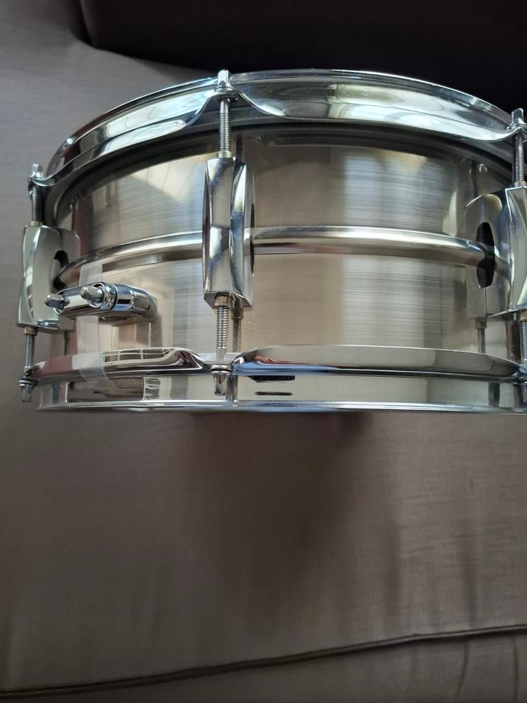 Pearl sensitone custom alloy steel snare drum voor drumstel, Ophalen, Zo goed als nieuw