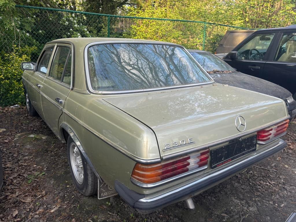 MERCEDES 230E TYPE 123 OLTAYMER 1982 164.000KM AIRCO, Autos, Achat, Beige, Entreprise, Boîte manuelle