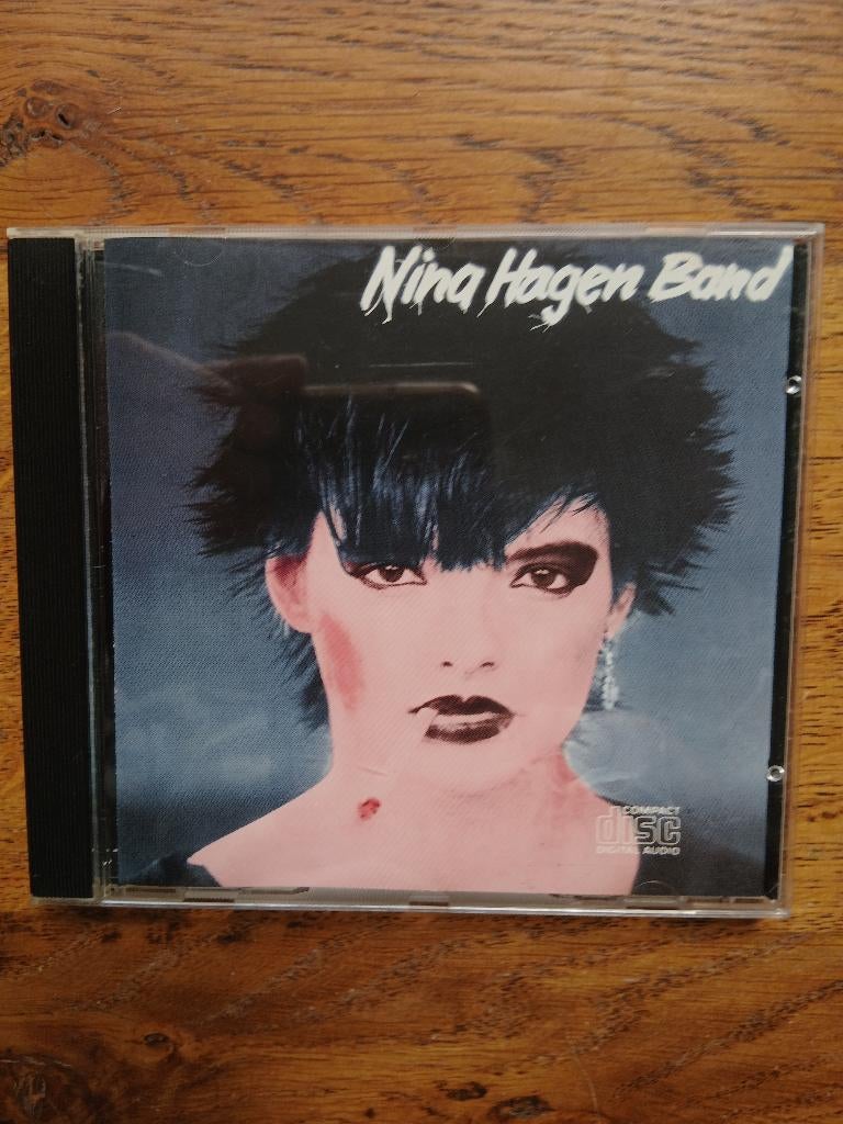 CD Nina Hagen Band, Ophalen