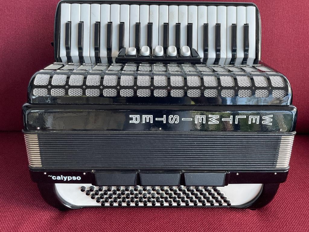 Duitse Weltmeister Calypso accordeon . 80 bas .Compact ., Muziek en Instrumenten, Accordeons, Gebruikt, Toetsaccordeon, 80-bas