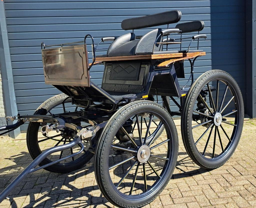 Dominiak presentatiewagen trainer koets rijtuig, Dieren en Toebehoren, Rijtuigen en Koetsen, Zo goed als nieuw, Overige typen