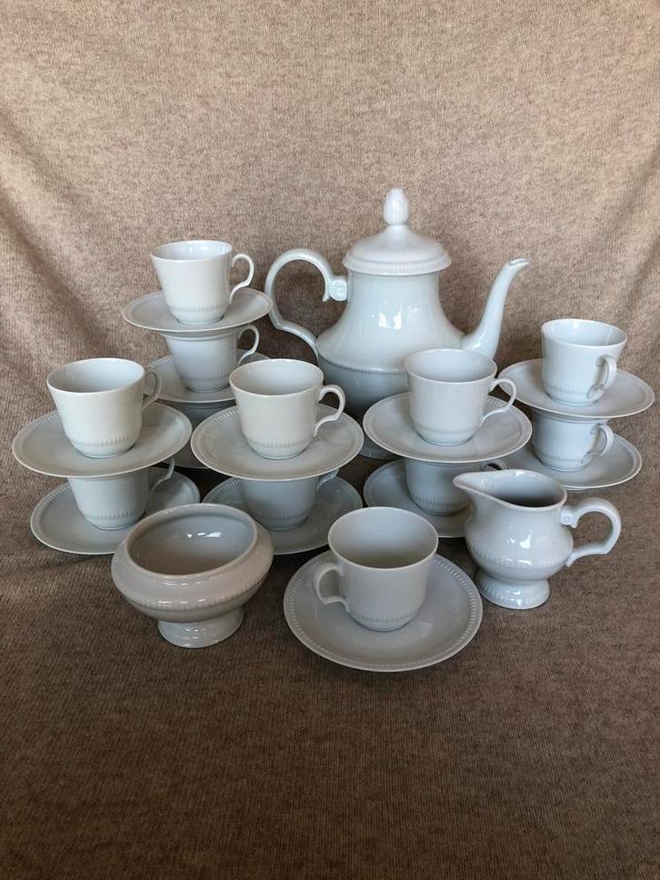 Prachtig Bernardaud Limoges FR– Model "Rohan" (27-delig), Antiquités & Art, Antiquités | Services (vaisselle) complet, Enlèvement