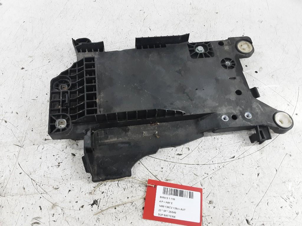 ACCUHOUDER BMW 1 serie (F40) (01-2019/-) (938757405), Gebruikt, Mevr. I. Hauben, BMW, Rue de l'Espoir 34 34
4030  GRIVEGNÉE, BE