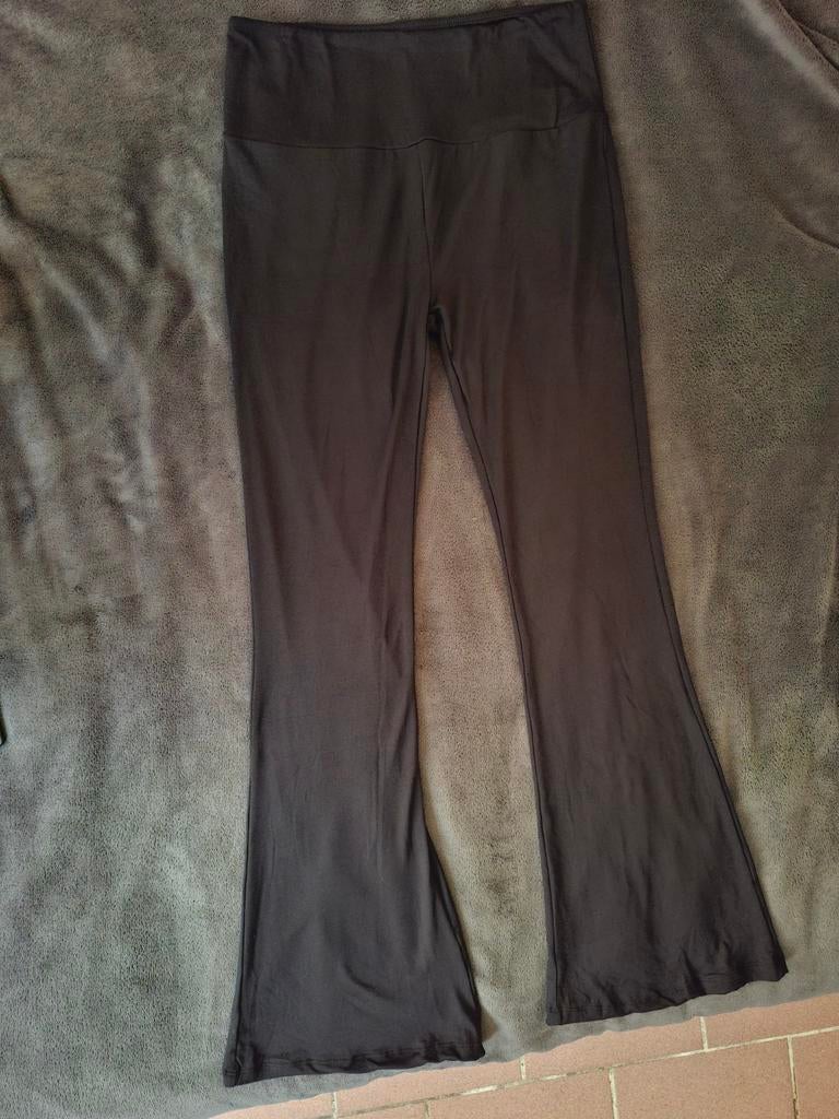 2 leggings noir et marine bas évasés taille haute - L, Kleding | Dames, Leggings, Maillots en Panty's, Zwart