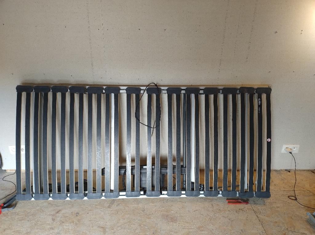 2 elektrisch verstelbare lattenbodems 90x200cm, Huis en Inrichting, Slaapkamer | Matrassen en Bedbodems, Ophalen, Gebruikt, 90 cm