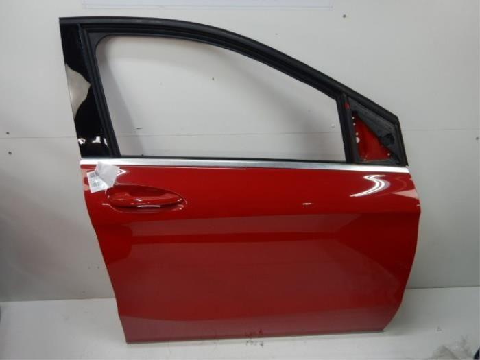 Portier 4Deurs rechts-voor Mercedes B-Klasse (22723100), Auto-onderdelen, Ophalen of Verzenden, Gebruikt, Voor, Deur