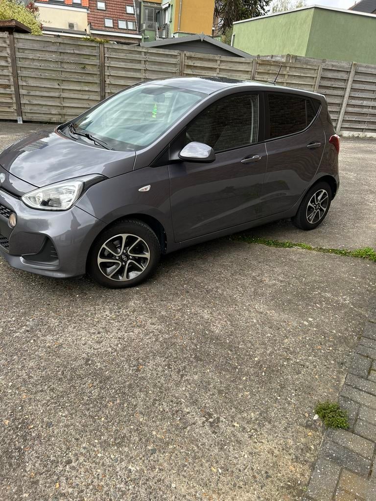Hyundai i10 automaat, Automaat, Stof, Zwart, 5 deurs