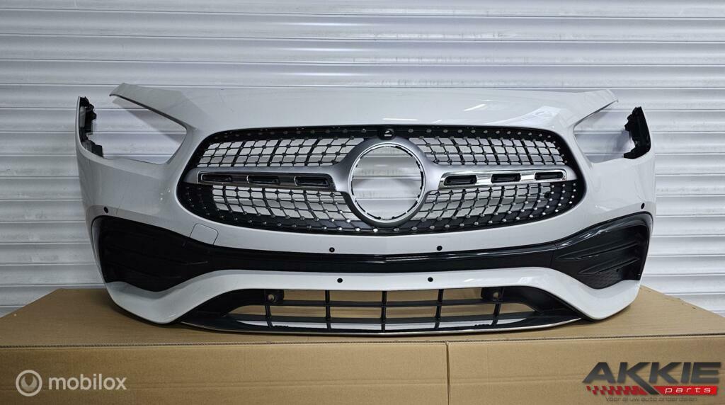 Mercedes GLA bumper AMG-line H247 ('20->) A2478804606, Mercedes-Benz, Utilisé, Mercedes-Benz, Avant
