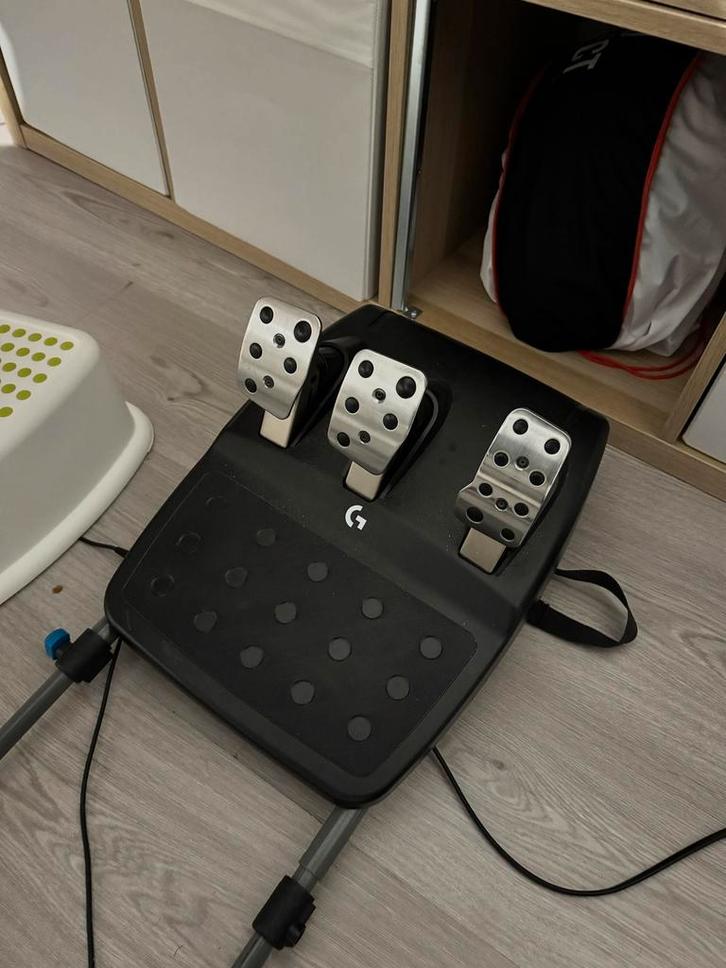 COMPLEET SET - Logitech G923 + Playseat + handbrake, Games en Spelcomputers, Spelcomputers | Xbox | Accessoires, Zo goed als nieuw