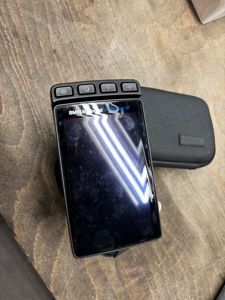 Bmw navigator met steun, Ophalen, Zo goed als nieuw