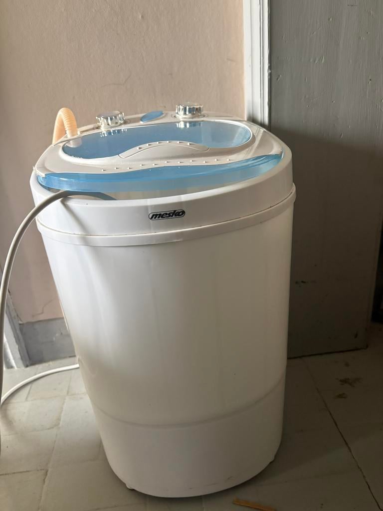Mesko wasmachine en zwierdrogen thuis camping enz, Elektronische apparatuur, Wasmachines, Ophalen, Zo goed als nieuw