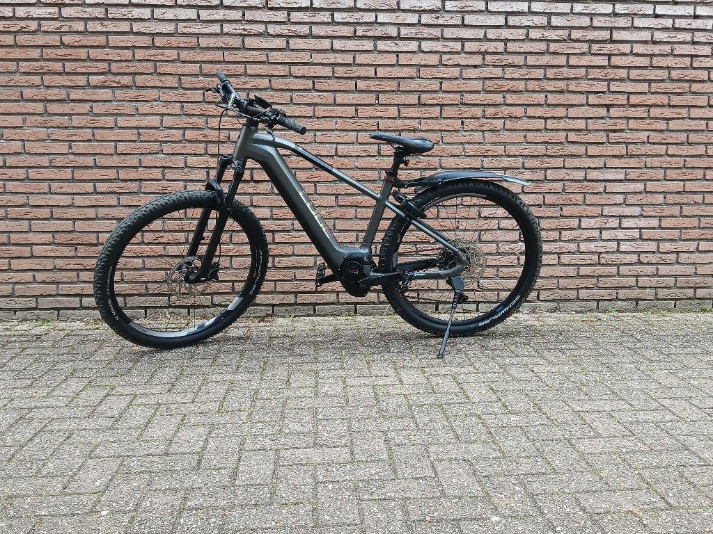 Boîte de course hybride Cube x 750 Wh, Vélos & Vélomoteurs, Vélos électriques, Comme neuf, Cube, 47 à 51 cm, 50 km par batterie ou plus