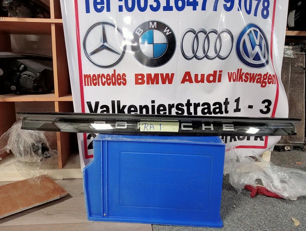 PORSCHE TAYCAN 9J0 Achterlicht 9J1945081P, Gebruikt, -, -, Porsche