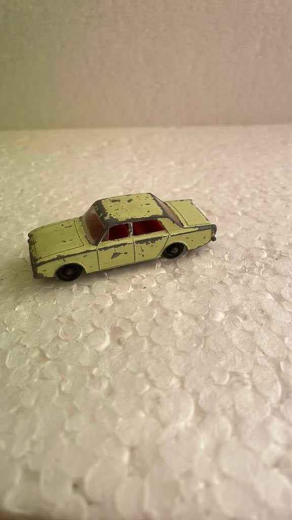 Matchbox 45 Ford Corsair, Ophalen of Verzenden, Zo goed als nieuw
