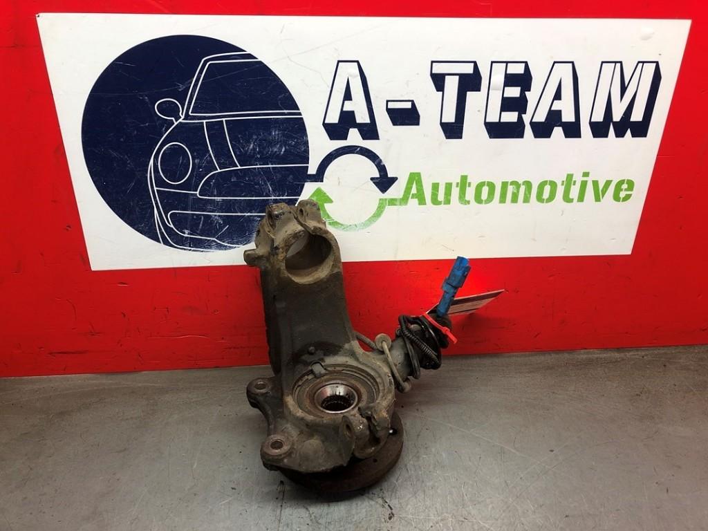 FUSEE RECHTS VOOR Peugeot 208 I (CA / CC / CK / CL), Gebruikt, Peugeot