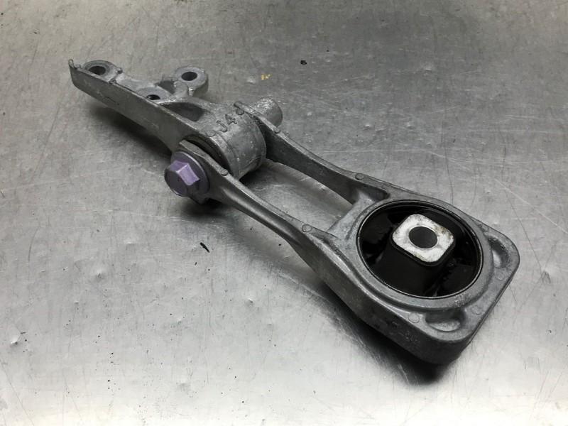 SUPPORT BOITE DE VITESSES ABS Yaris IV (P21 / PA1 / PH1), Utilisé, Toyota