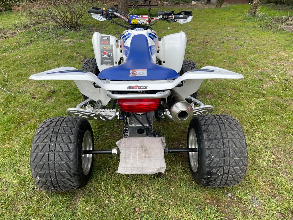 Suzuki ltz 400, Motos