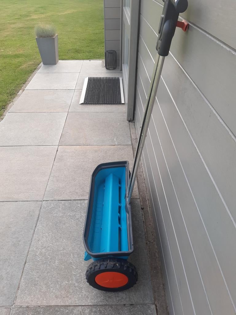 Strooiwagentje gardena, Tuin en Terras, Ophalen