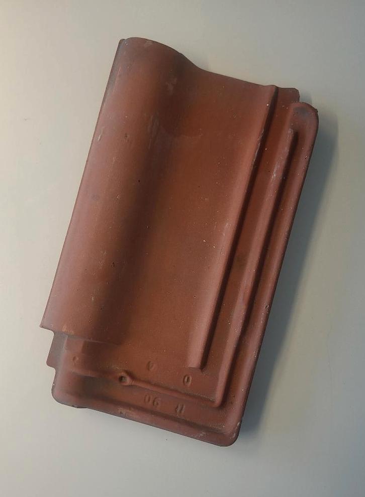 Lots de tuiles 46x23, Bricolage & Construction, Tuiles & Revêtements de toit, Comme neuf, Tuiles, Pierre ou Argile, Rouge, 15 m² ou plus