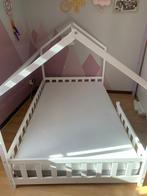 Huisjebed maat 120x200 met matras, Kinderen en Baby's, Kinderkamer | Bedden, Ophalen, Zo goed als nieuw, Matras