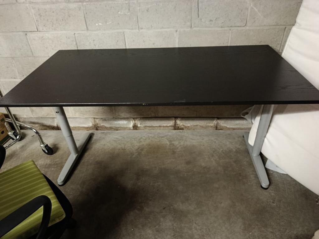Bureau, Ophalen, In hoogte verstelbaar, IKEA