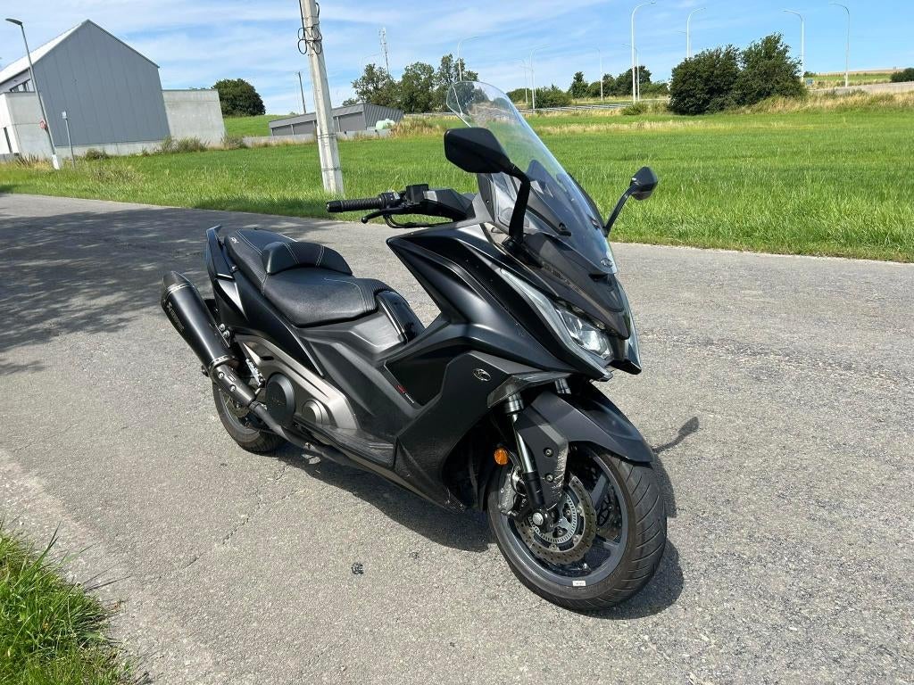 kymco ak 550 de l année 2020, Enlèvement