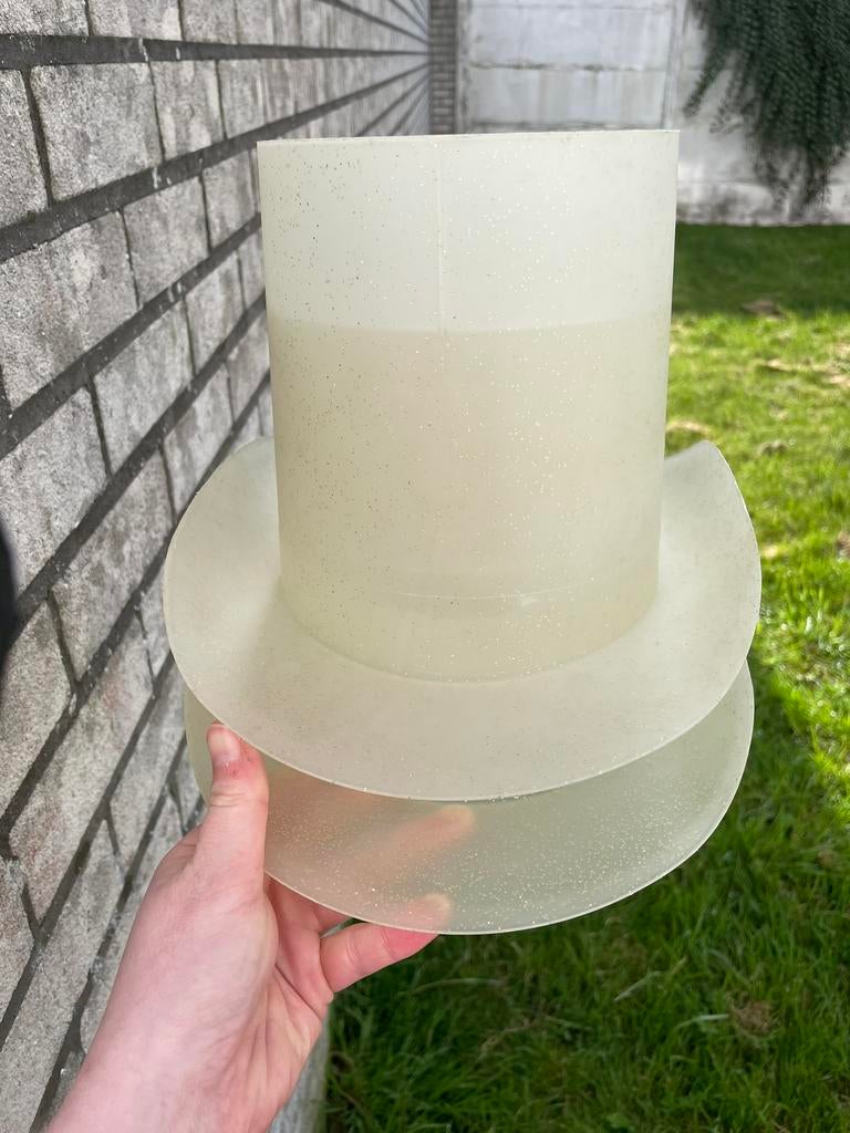 Chapeau haut de forme en plastique, Enlèvement, Comme neuf, One size fits all, Chapeau