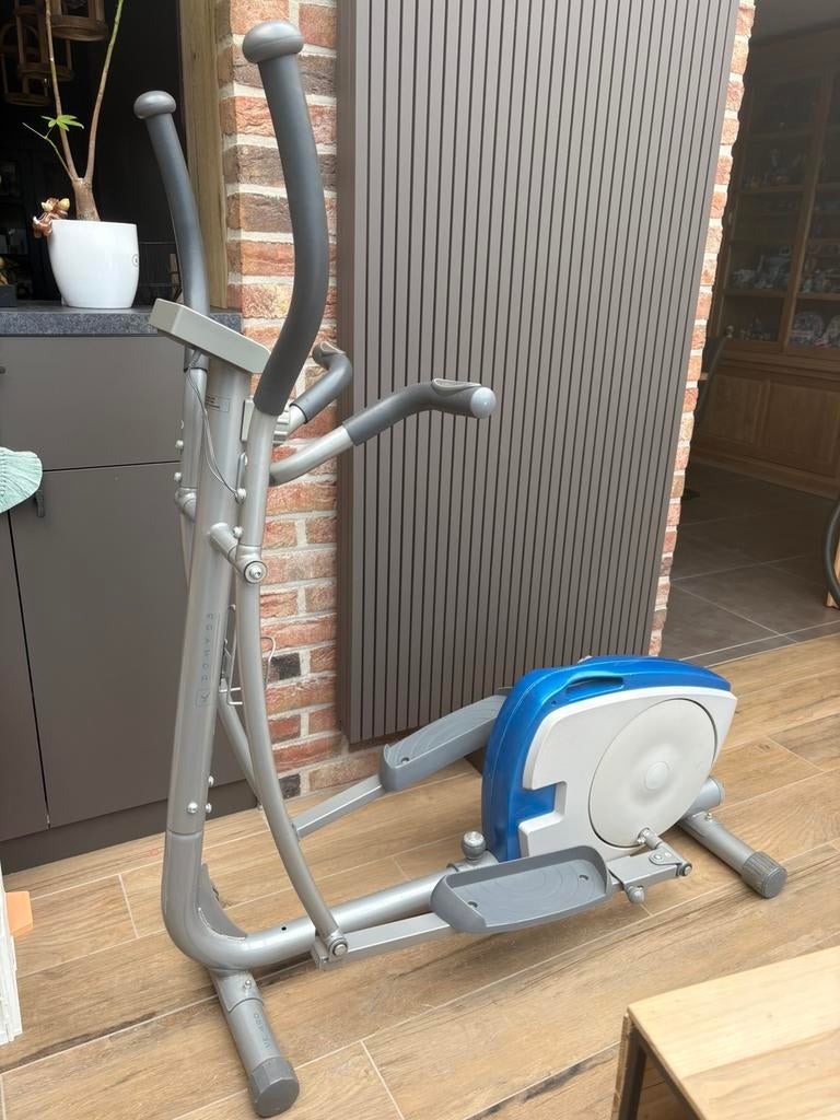 Vélo elliptique, Sports & Fitness, Enlèvement, Comme neuf