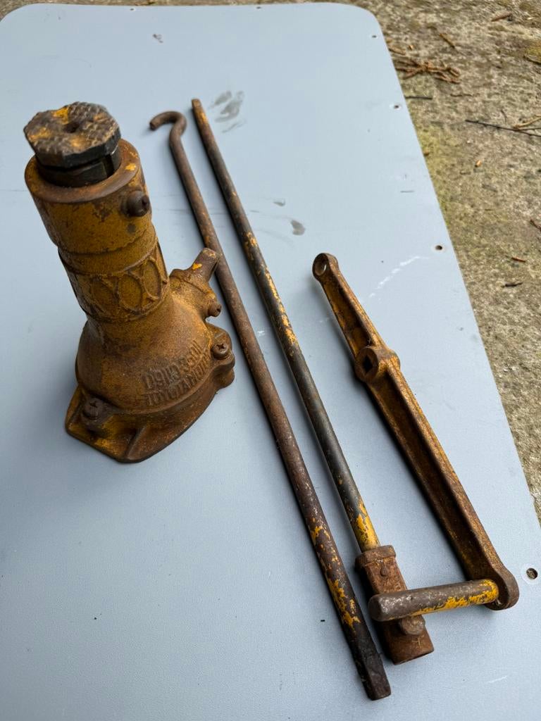 Toyota landcruiser BJ40 , BJ42 Originele krik & toebehoren, Ophalen of Verzenden