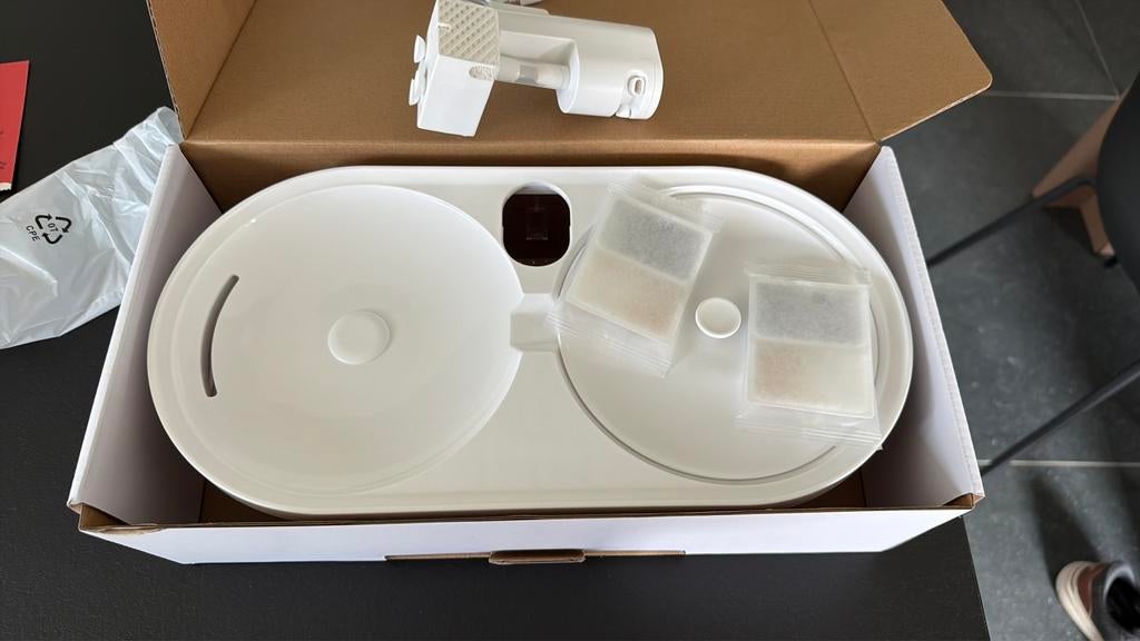 Fontaine à boire à quatre pieds, Enlèvement, Neuf, Chats