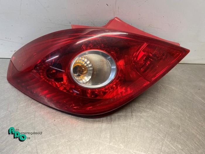 Achterlicht links van een Opel Corsa (Corsa D 07-), Auto-onderdelen, Verlichting, Opel, Gebruikt, 3 maanden garantie, Ophalen of Verzenden