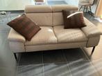 Stoffen 2-zits zetel beige/zand kleur, 75 à 100 cm, Enlèvement, Utilisé, Deux personnes
