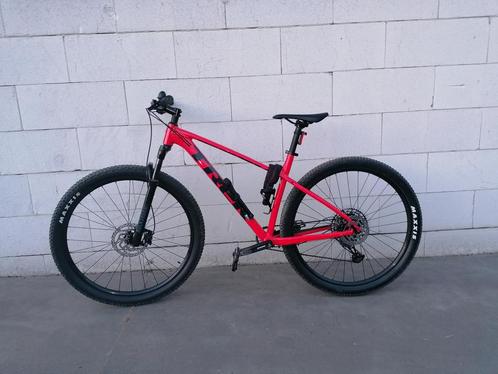 Trek Marling 8 29” radioactive red L, Fietsen en Brommers, Fietsen | Mountainbikes en ATB, Zo goed als nieuw, Heren, Trek, Hardtail