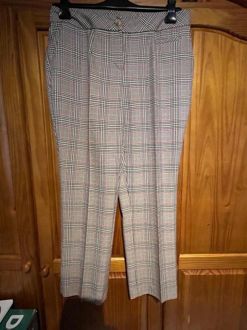 Rozige geruite broek, Kleding | Dames, Broeken en Pantalons, Zo goed als nieuw, Maat 42/44 (L), Roze, Lang, Verzenden