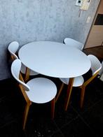 Table Jysk avec 4 chaises, Enlèvement, Utilisé