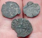 3 x middeleeuwse zilveren of verzilverde muntjes, Postzegels en Munten, Verzenden, Frankrijk, Setje, Zilver