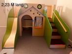 Groot houten speelhuis met glijbaan, Kinderen en Baby's, Ophalen, Zo goed als nieuw