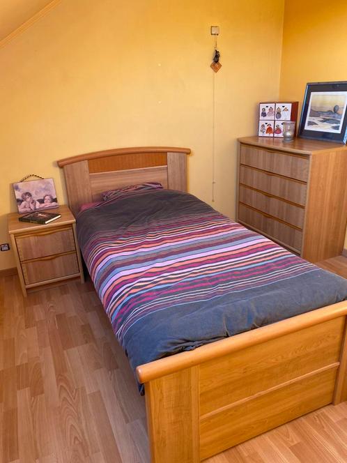 Jolie chambre 1 personne Gautier , couleur miel, Huis en Inrichting, Slaapkamer | Complete slaapkamers, Gebruikt, Eenpersoons