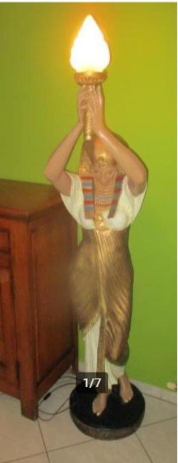 Prachtig Egyptisch Beeld met lamp - 180cm beschikbaar voor biedingen