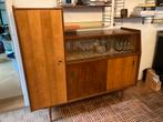 Vintage buffet/vitrinekast in houtfineer en glas 150x48x137, Huis en Inrichting, Ophalen, Glas, 100 tot 150 cm, 150 tot 200 cm