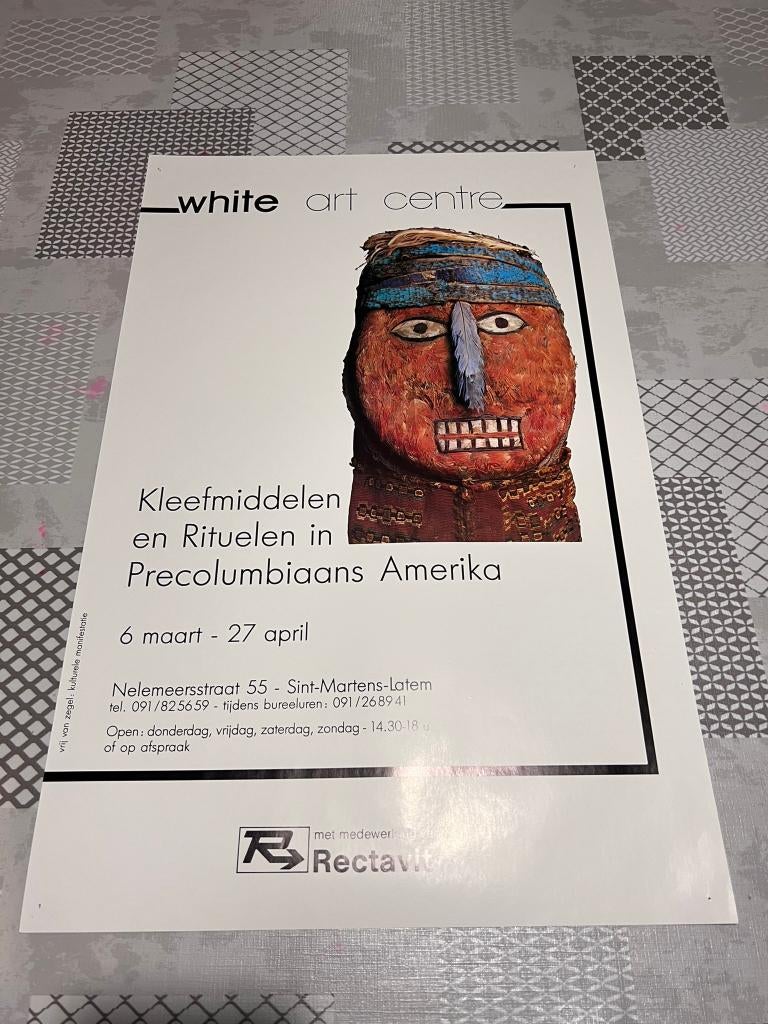 Vintage Poster White Art Centre - Kleefmiddelen en Rituelen, Rechthoekig Staand, Deurposter of groter, Ophalen of Verzenden, Zo goed als nieuw