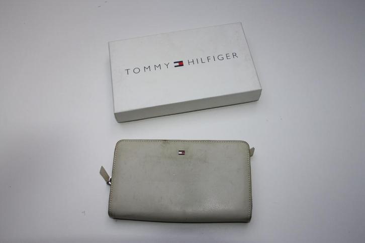 Tommy hilfiger beige lederen geldbeugel portemonnee, Handtassen en Accessoires, Portemonnees, Gebruikt, Beige, Leder, Ophalen of Verzenden