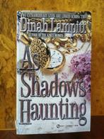 Dinah LAMPITT  - As Shadows Haunting - engels, Boeken, Taal | Engels, Ophalen of Verzenden, Lampitt, Fictie