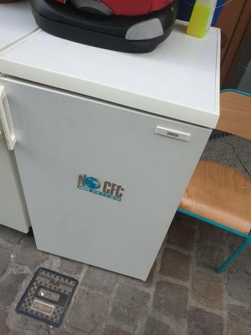 Frigo zanussi, Avec compartiment congélateur, Enlèvement, Utilisé, 45 à 60 cm