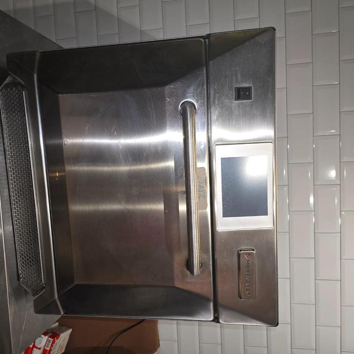 Four à cuisson accélérée Merrychef professional, Zakelijke goederen, Horeca | Keukenapparatuur, Ovens, Microgolfovens en Steamers